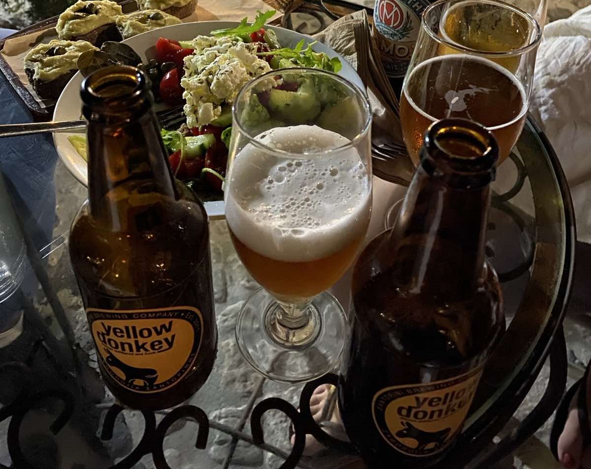 yellow donkey santorini beer