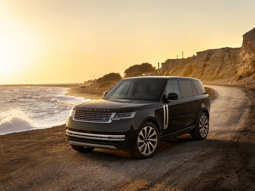 Range Rover private chauffeur car in Santorini at sunset